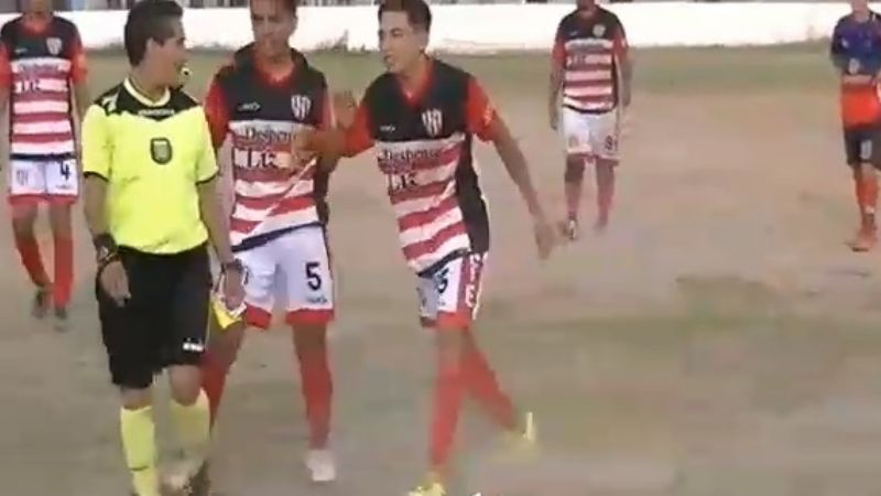 Violencia en un partido de fútbol en Recreo
