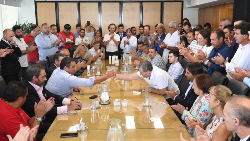 Sigue en caída la homologación de convenios colectivos en la era macrista