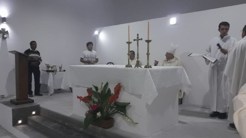 Consagran altares y dedican templos