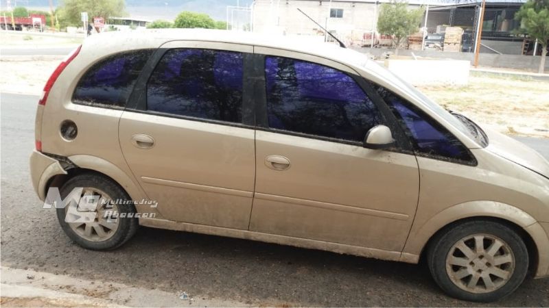 Docentes salvan sus vidas de milagro al ser arrastrados por la creciente