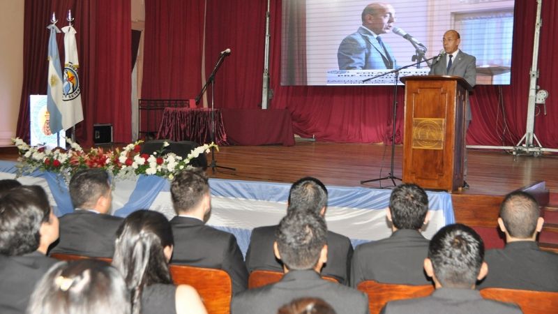 Clima de emoción y alegría por los 139 egresados en Tecnología