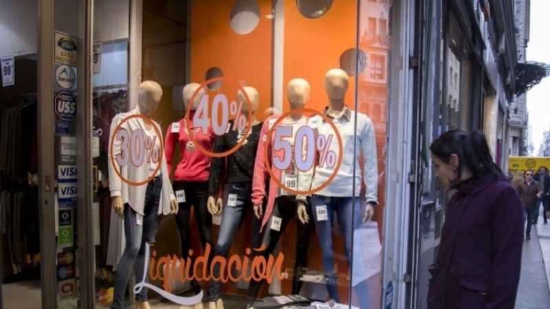 Ventas minoristas cayeron 15,6% en noviembre y acumulan 11 meses en baja