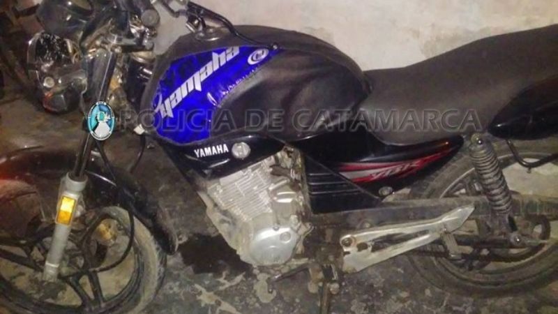 Aprehenden a un hombre y secuestran una motocicleta en el sur de la Capital