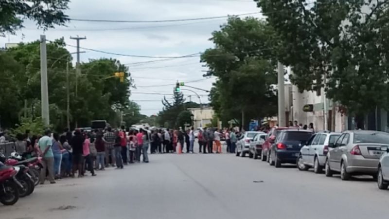 Hartos, municipales de Recreo volvieron con piquetes