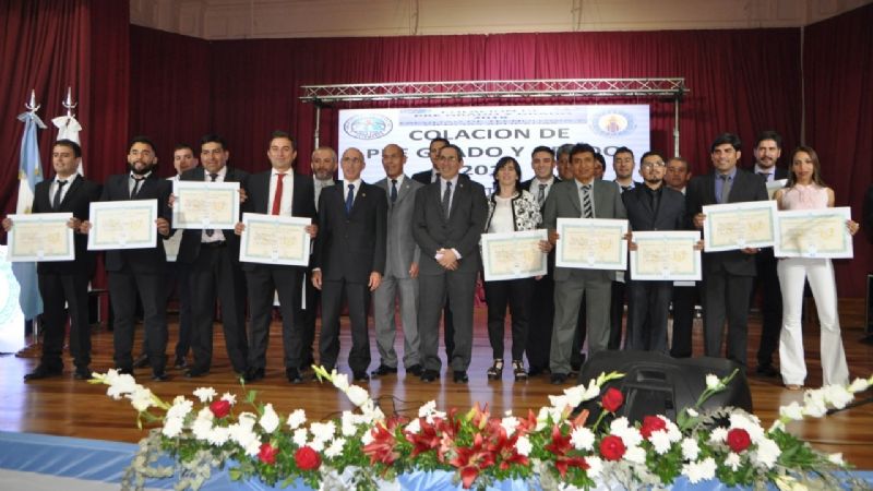 Emoción y alegría por los 139 egresados de Tecnología