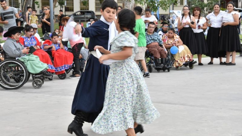 Feria inclusiva en La Alameda