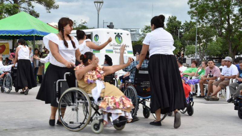 Feria inclusiva en La Alameda