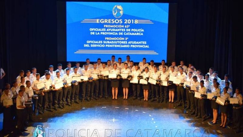 Egresaron 61 oficiales en la Escuela de Cadetes