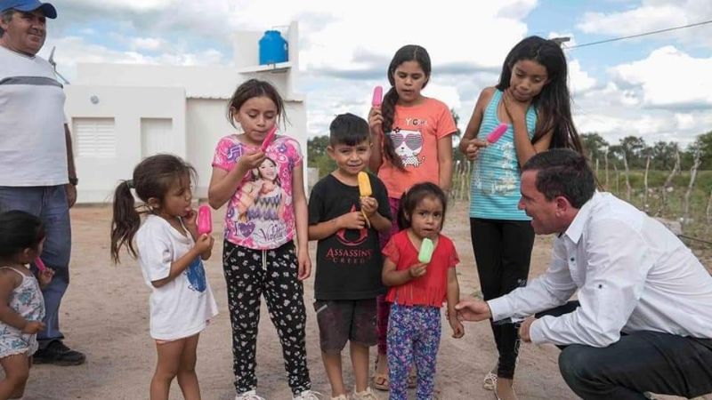 Corpacci entregó viviendas rurales en Casa de Piedra, La Paz