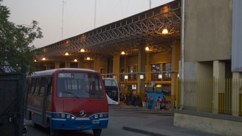 Un hombre se descompensó en la Terminal y fue hospitalizado