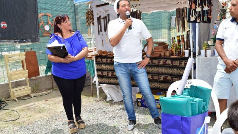 Sánchez acompañó a feriantes en el aniversario de la Feria “Arcos Iris”