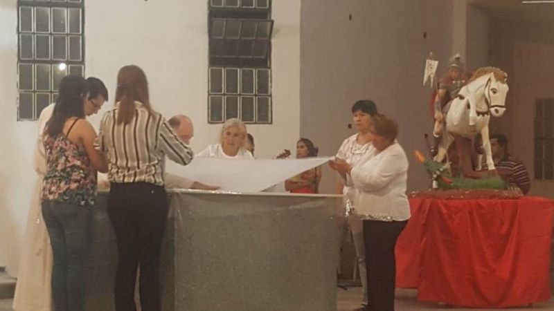 En Nochebuena, el Obispo consagró el altar del templo de San Jorge