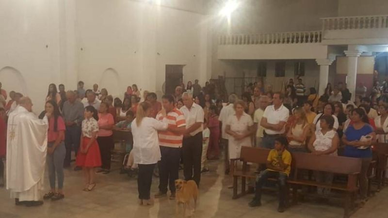 En Nochebuena, el Obispo consagró el altar del templo de San Jorge