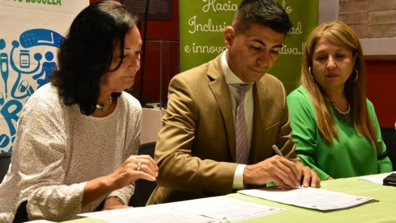 Presentación de "Como me veo, como me ven, como me cuido"