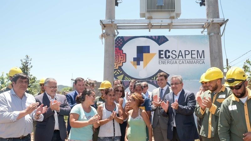 La Gobernadora inauguró obra de energía en el Papa Francisco
