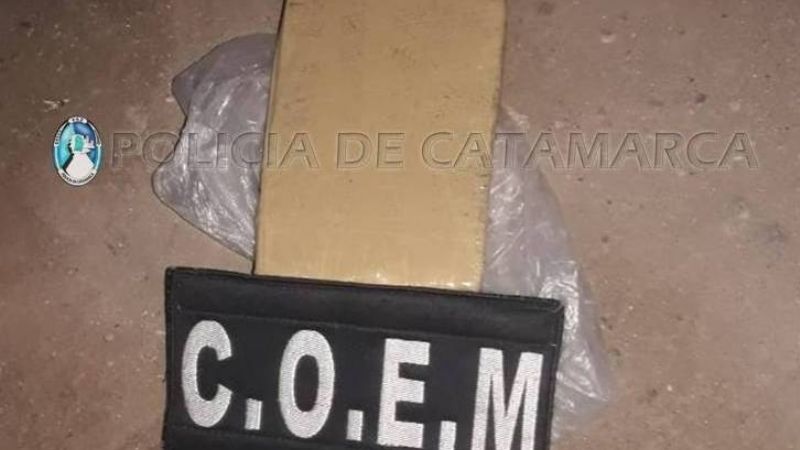 Secuestran casi 1 kilo de marihuana