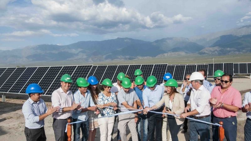 Lucía inauguró el Parque Solar de Saujil