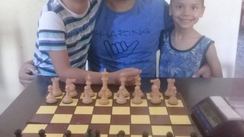 Tolosa: “Dejé 15 años de jugar ajedrez y gracias a mi hijo volví al juego”