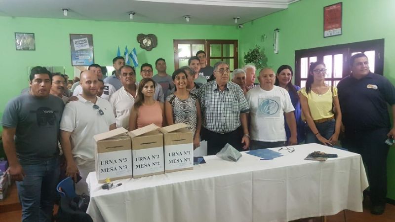 González reelecto en Centro de Empleados de Comercio