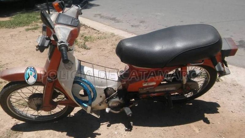 Lo chocó una moto y el conductor escapó