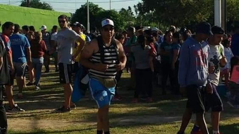 Cientos de Promesante parten desde Plazoleta Virgen del Valle