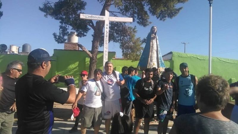 Cientos de Promesante parten desde Plazoleta Virgen del Valle