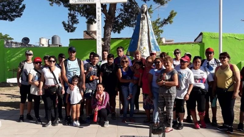 Cientos de Promesante parten desde Plazoleta Virgen del Valle
