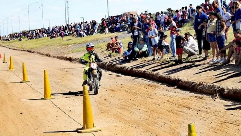 Exitosa convocatoria en las picadas de motos