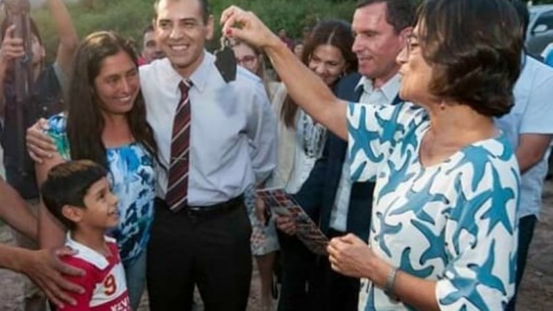Lo que dejó la visita de la Gobernadora a Mutquin