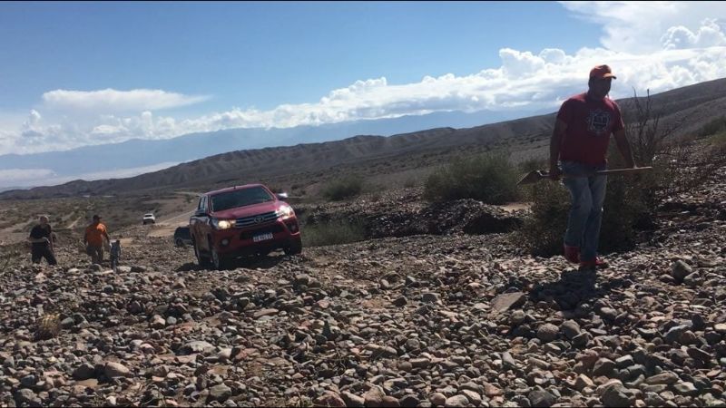 Después del alud, despejan la ruta 60