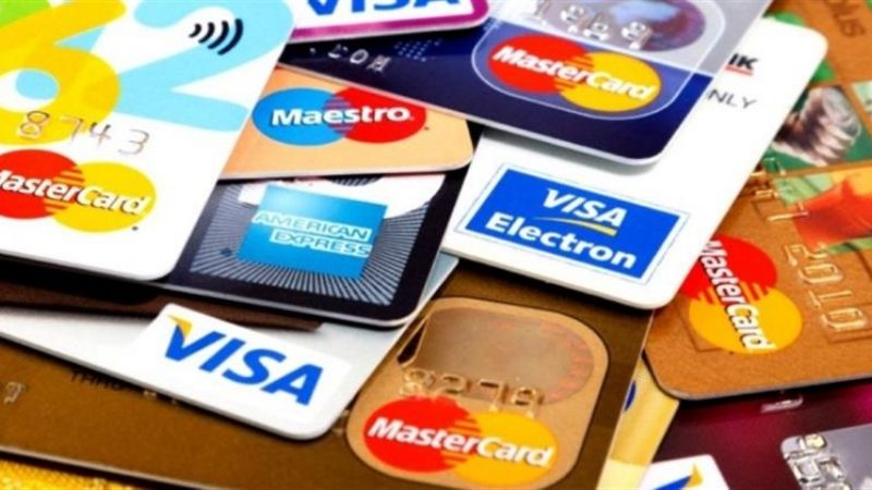 Desde mañana bajan los aranceles que las tarjetas cobran a comercios