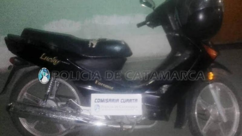 Secuestran una moto, un casco y una cuchilla