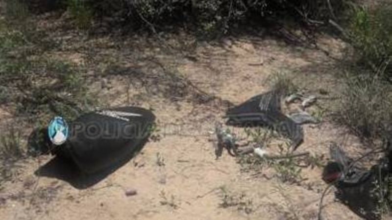 Robaron una moto, la desarmaron y atraparon a los ladrones