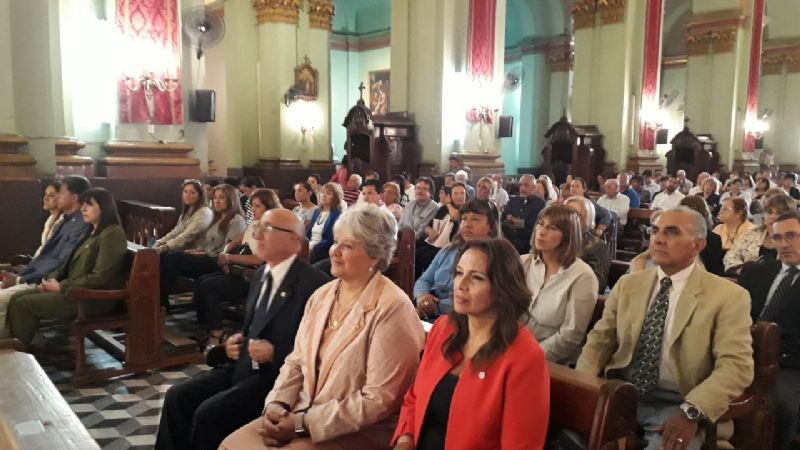 La comunidad universitaria peregrinó al Santuario para honrar a la Virgen
