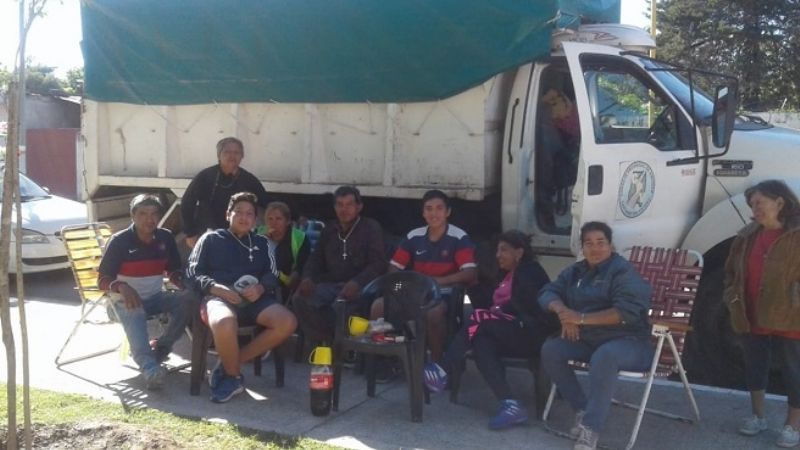 Peregrinos pasando por El Alto