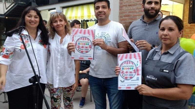 Emocionante desfile inclusivo