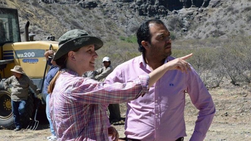 Instalan cartelería preventiva en sitio arqueológico