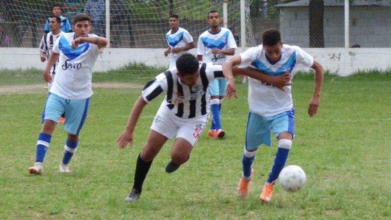 Se juegan las “semis” del Petit de la Liga Andalgalense