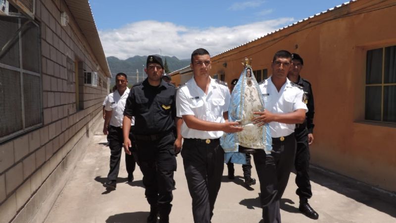 La Virgen visitó el Servicio Penitenciario