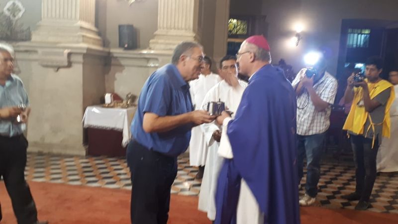 El Deporte y el Comercio homenajearon a la Virgen