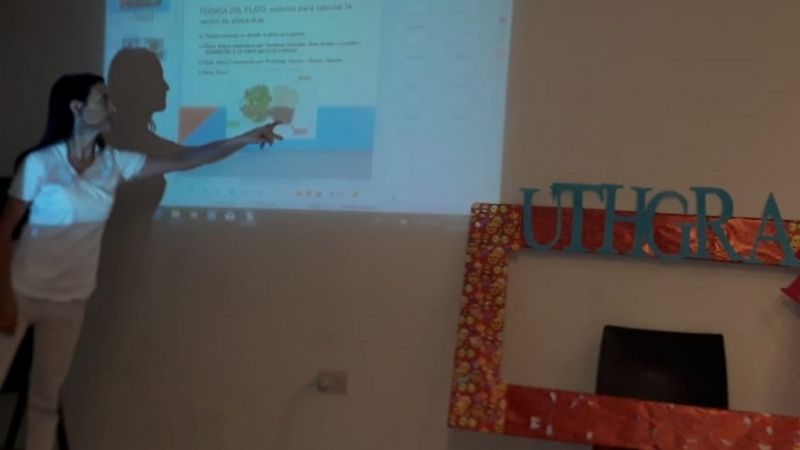 Taller de “Nutrición y Alimentación Saludables” en UTHGRA
