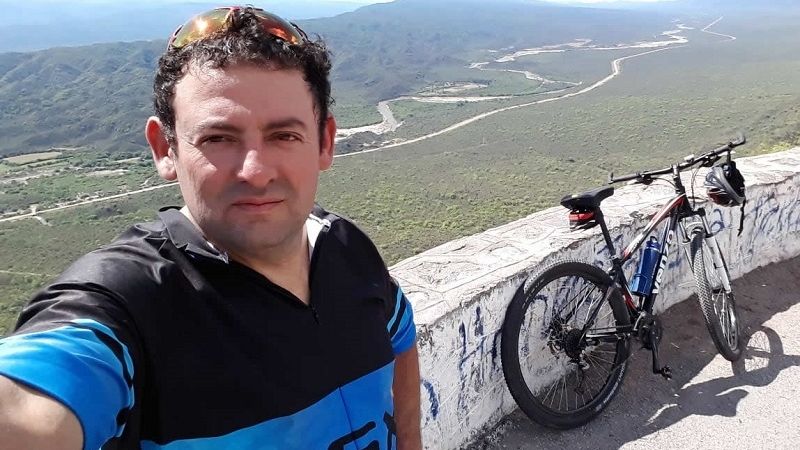 Nery Carrizo encontró en la “bici” el complemento ideal