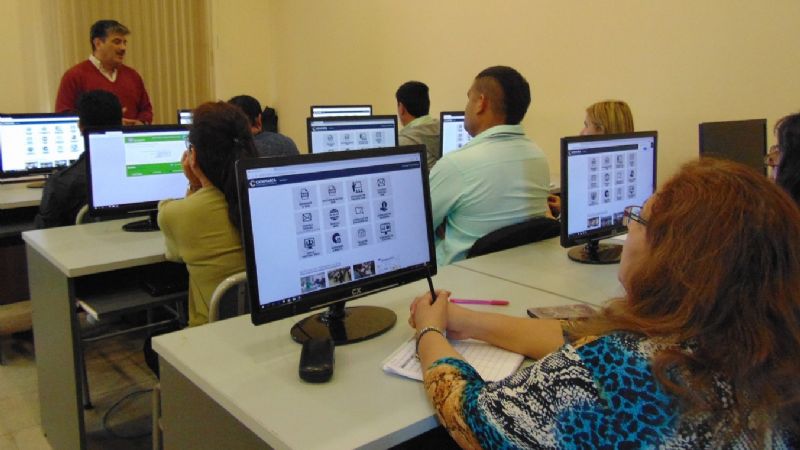 Obras Públicas y Planificación digitalizarán sus trámites de recursos humanos