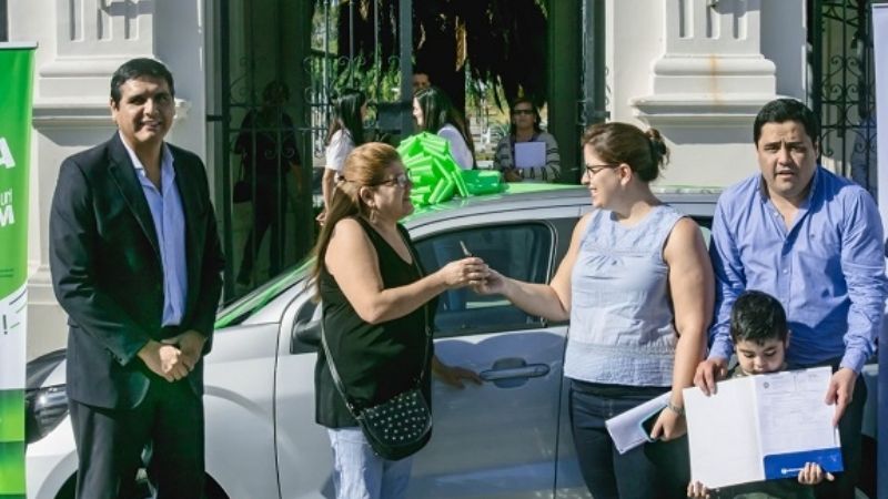 Cuarto sorteo del auto y 10 bicicletas del programa "Cumplí y Poné Primera"