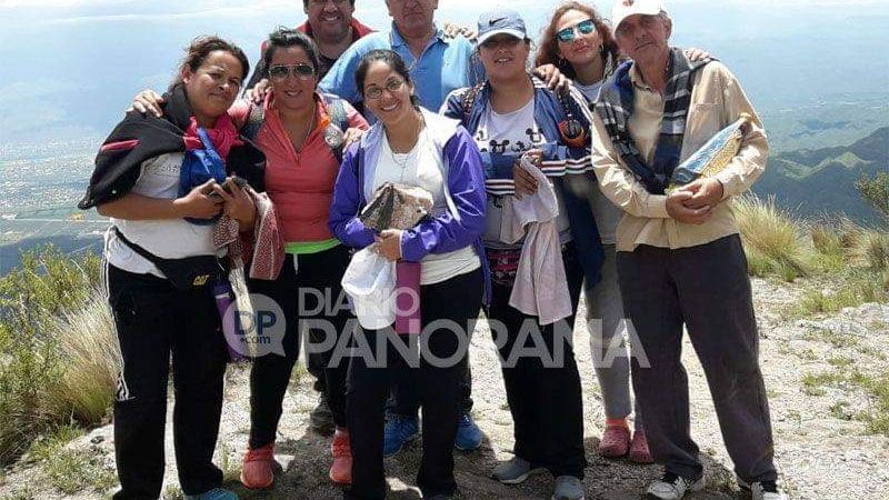 Un peregrino santiagueño encontró una piedra "con la imagen de la Virgen"