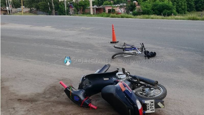 Peregrino en bicicleta embestido por un motociclista