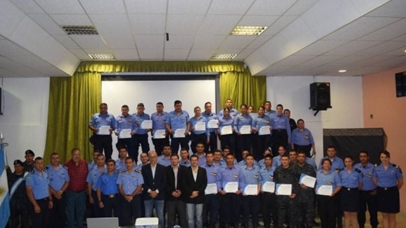 Finalizó curso de capacitación destinado a efectivos policiales