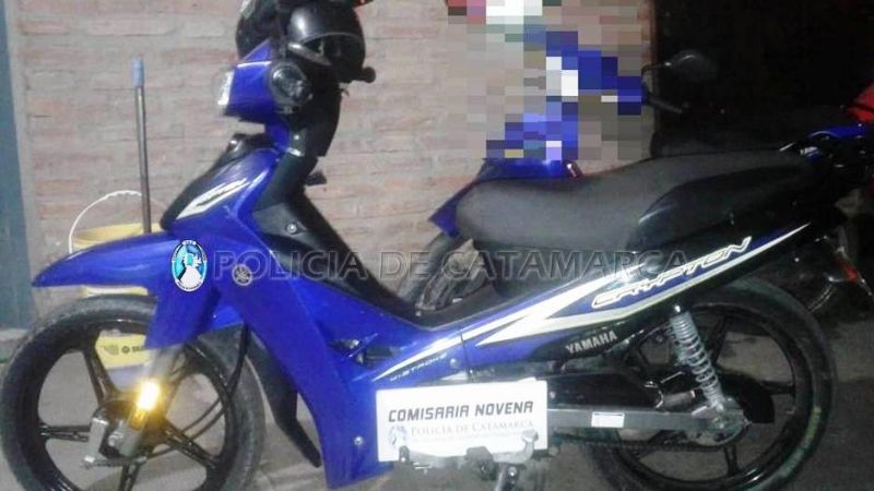 Aprehenden a un joven buscado por violento y le secuestran una moto
