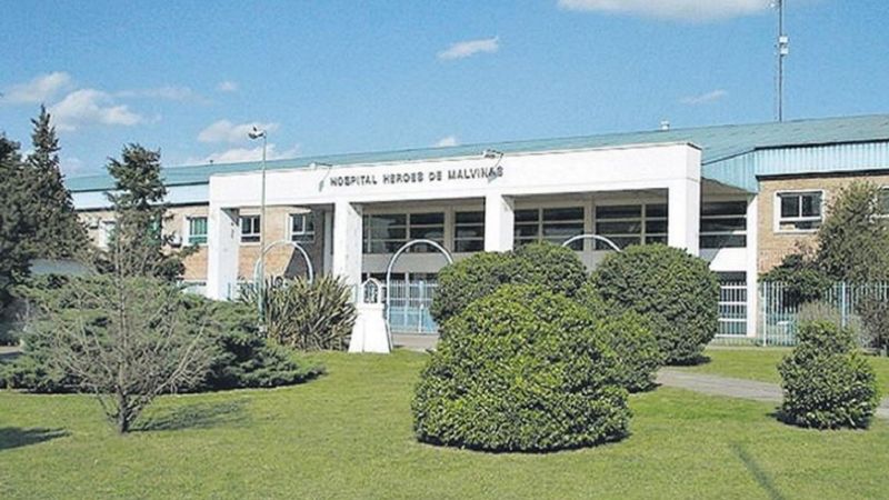 Abandonaron a un bebé dentro de una bolsa de basura en un baldío