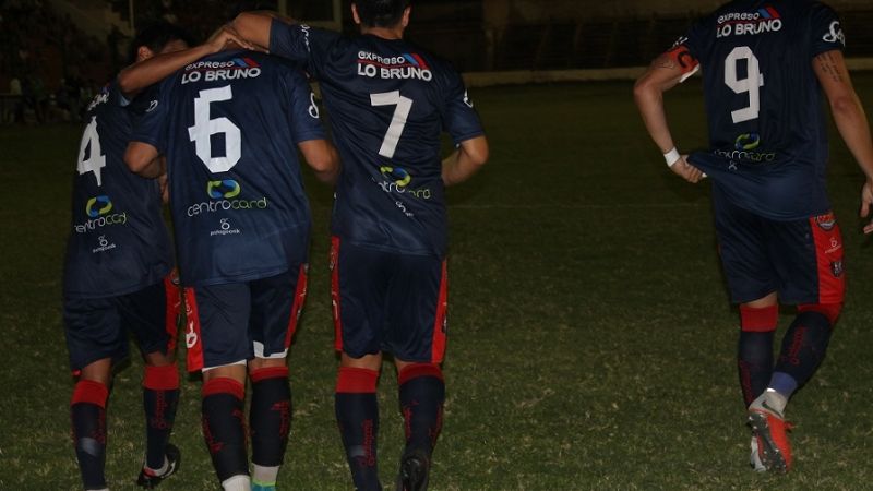 San Lorenzo se despidió venciendo 2-0 a Racing de Córdoba